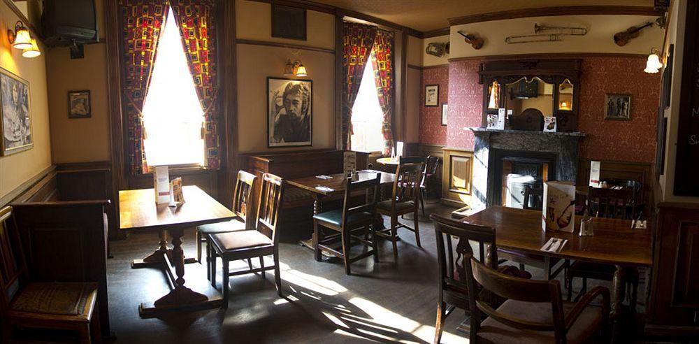 The Globe Inn Αμπερντήν Εξωτερικό φωτογραφία